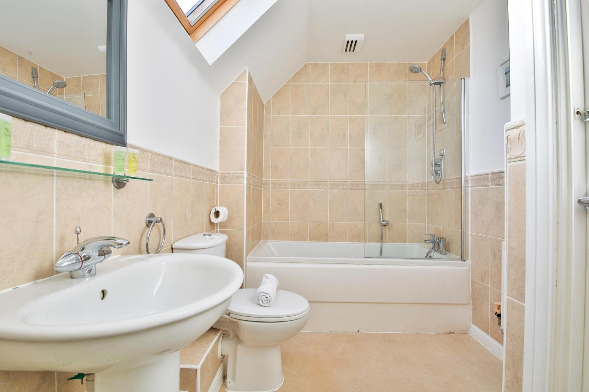Stayright 2 Bed Beach House With Private Parking- Next To Barry Beach And Jackson Bay Bagian luar foto