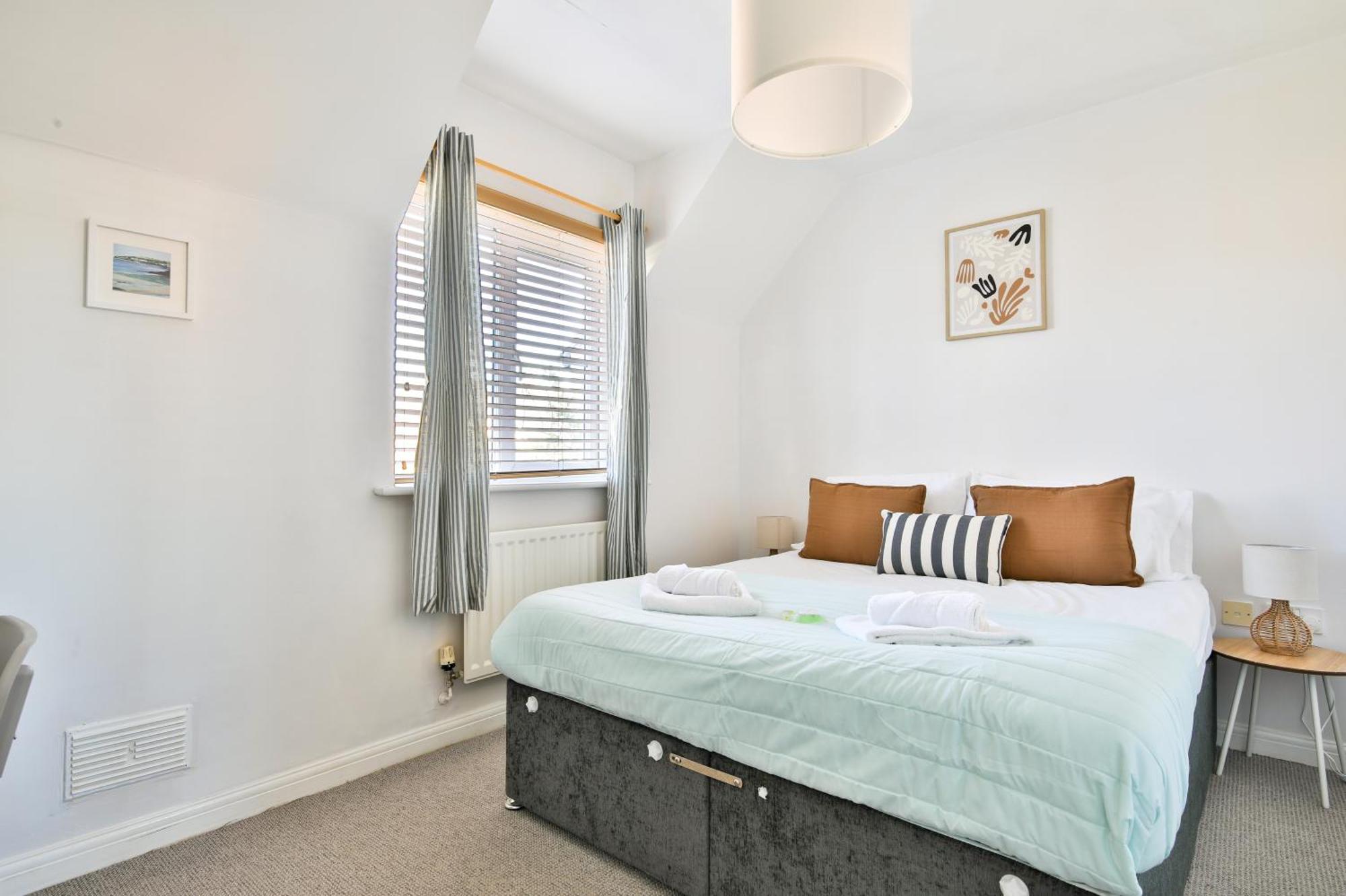 Stayright 2 Bed Beach House With Private Parking- Next To Barry Beach And Jackson Bay Bagian luar foto
