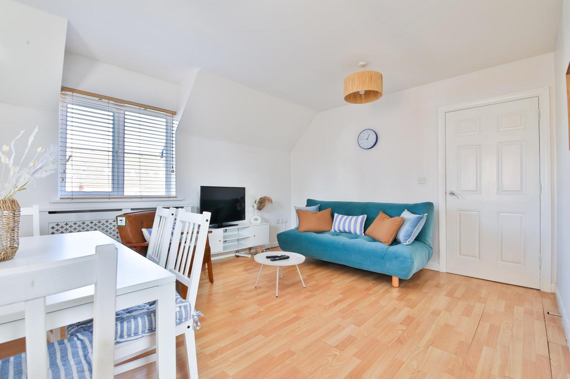 Stayright 2 Bed Beach House With Private Parking- Next To Barry Beach And Jackson Bay Bagian luar foto